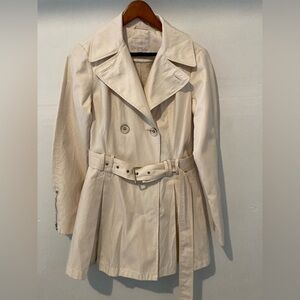 Laundry By Shelli Segal Cream Trench Coat